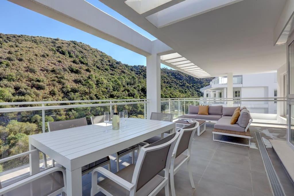 Riverside Benahavis Holiday Rental Apartment Ngoại thất bức ảnh